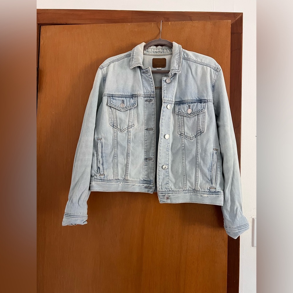 American Eagle Light Wash Denim Jacker